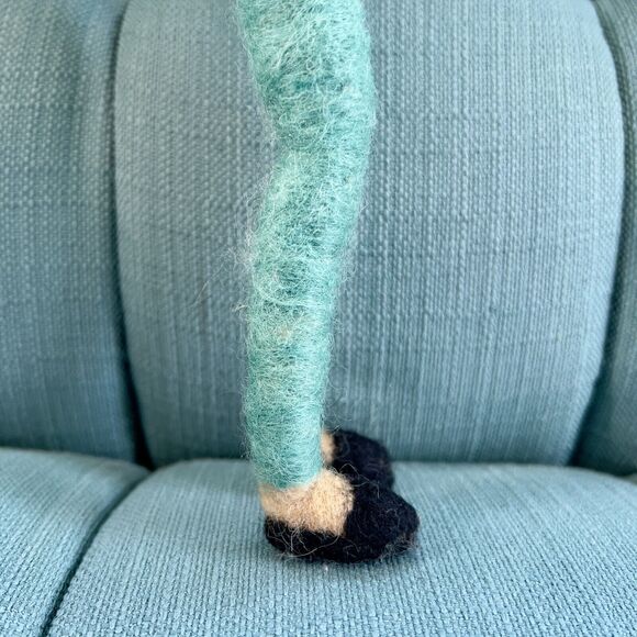 Wool Felted Doll OOAK Trendy Old Woman Poseable Handmade Needlework Art Piece - Picture 13 of 16